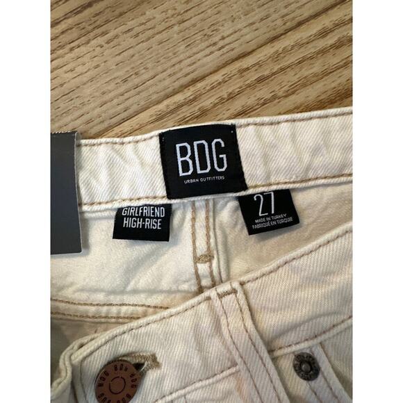 Urban Outfittes BDG Girlfriend Shorts, Cream, women’s size 27, high Rise - Picture 5 of 10